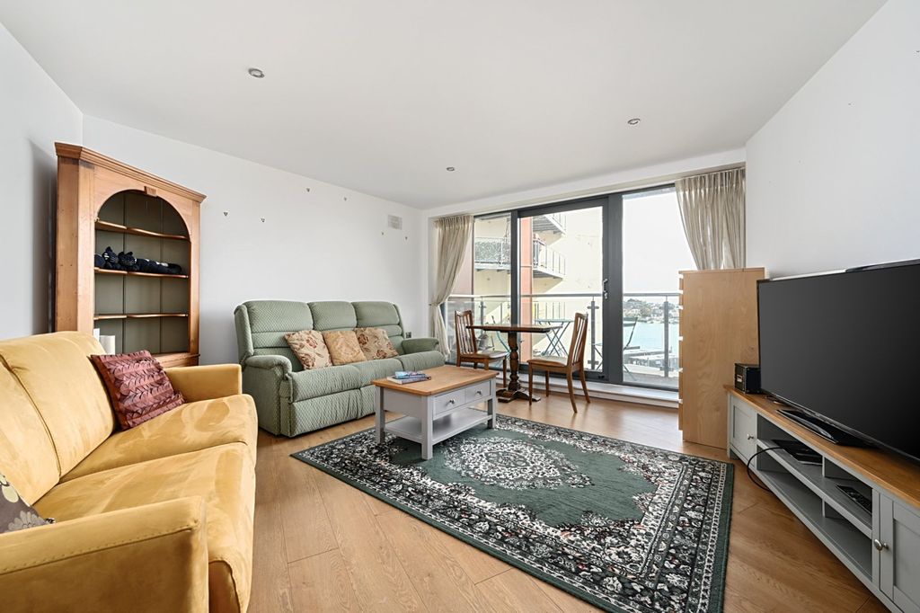 Property photo 2 of 19 Picture No. 06