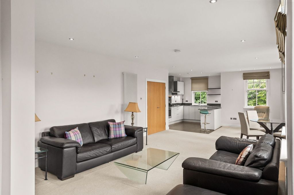 Additional image 5 of 3 bed flat for saleKenilworth Gate, Wellgate Drive, Bridge Of Allan FK9