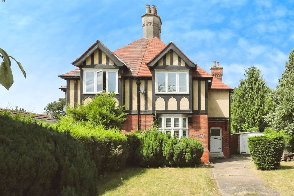 Property photo 2 of 3