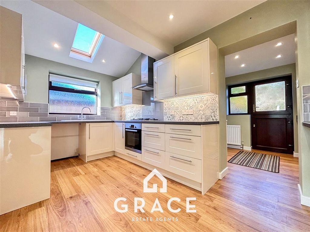 Property photo 2 of 24 Pgyopmmxfemclxdyfswcsa.Jpg