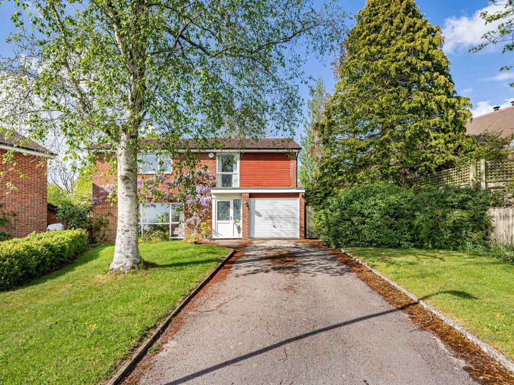 Property photo 1 of 27