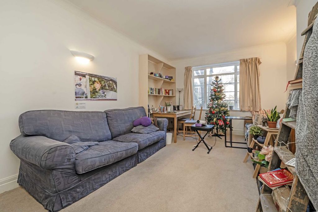 Property photo 2 of 5