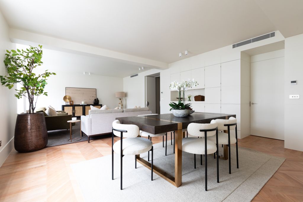 Property photo 1 of 14 Lowndes Square 45, Flat 7, Sw1X 9Jt (34 Of 655)-Ed