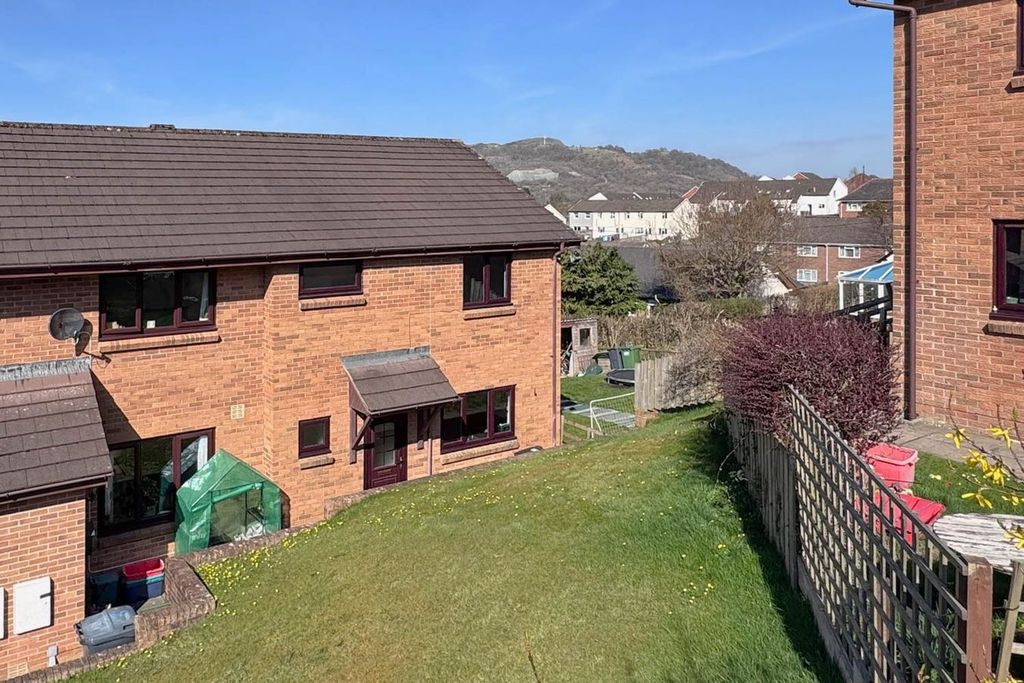 Property photo 1 of 24