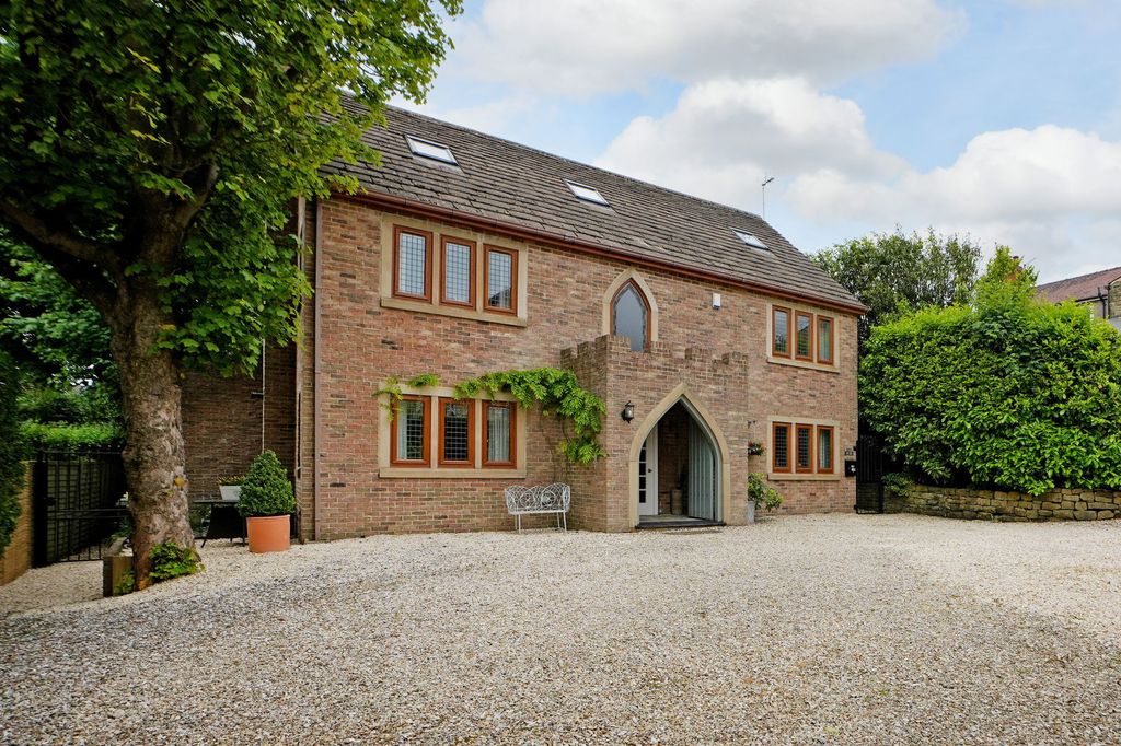 Property photo 1 of 59