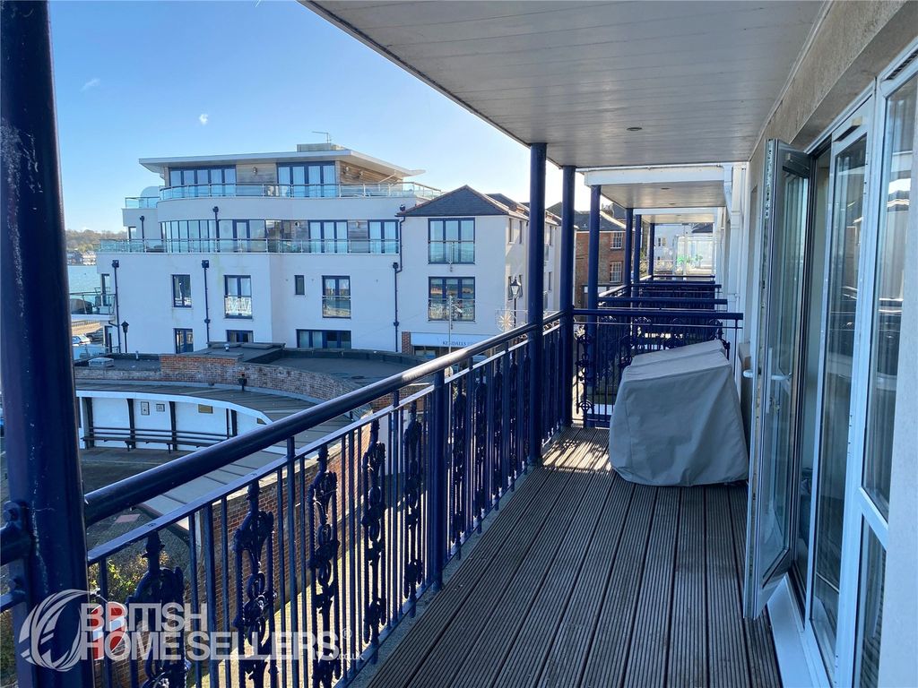 Property photo 1 of 19 Picture No. 04