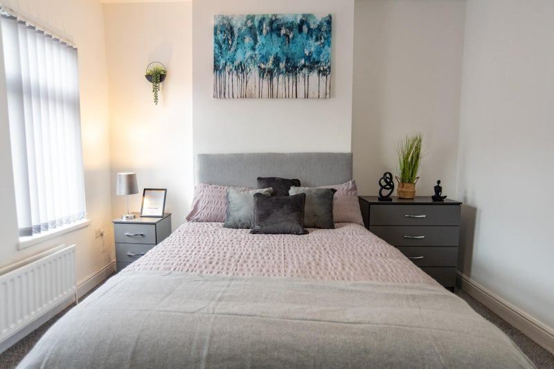 Property photo 2 of 19 Bright, Neatly Styled Double Bedroom With A Comfor...