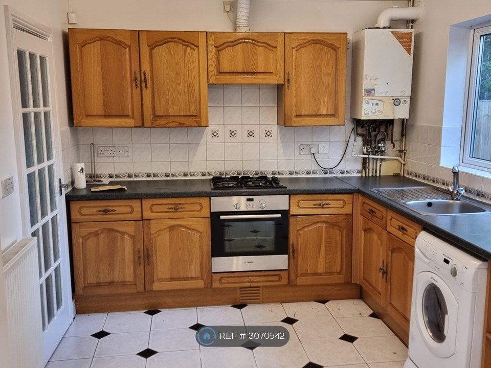 Property photo 2 of 17