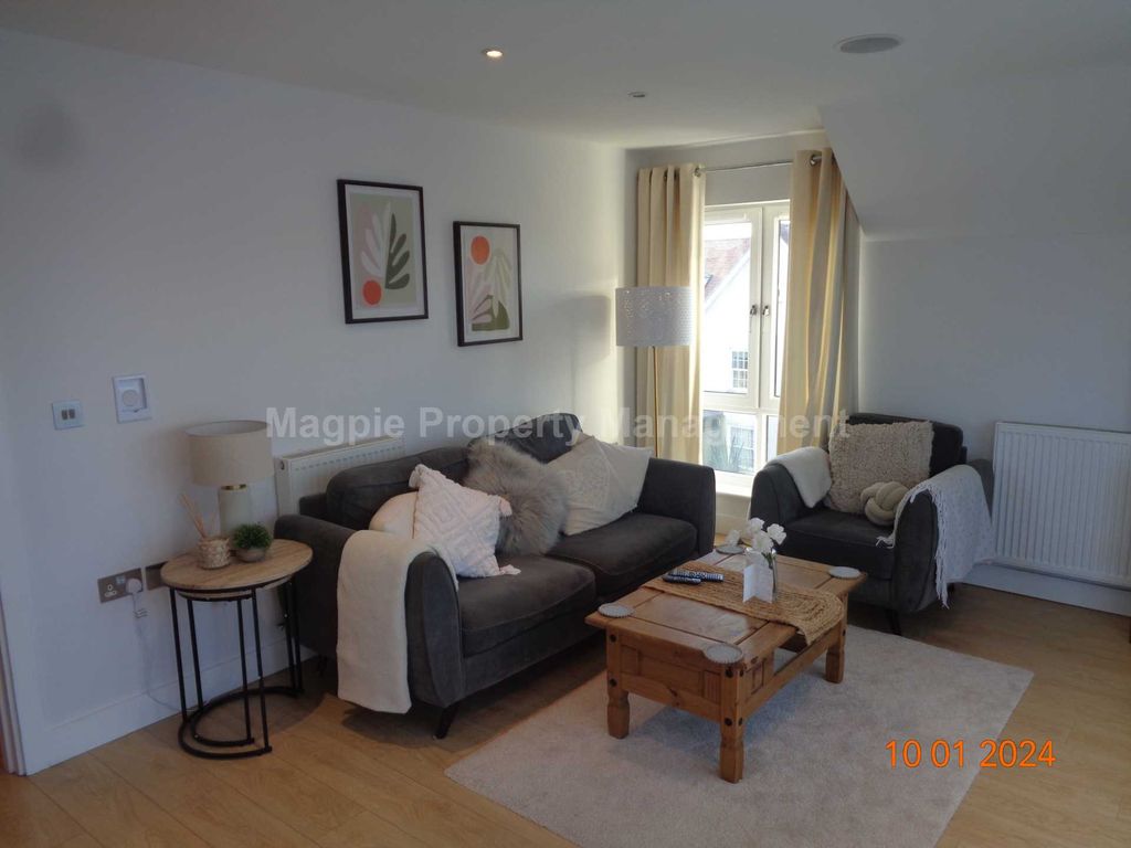 Property photo 3 of 11