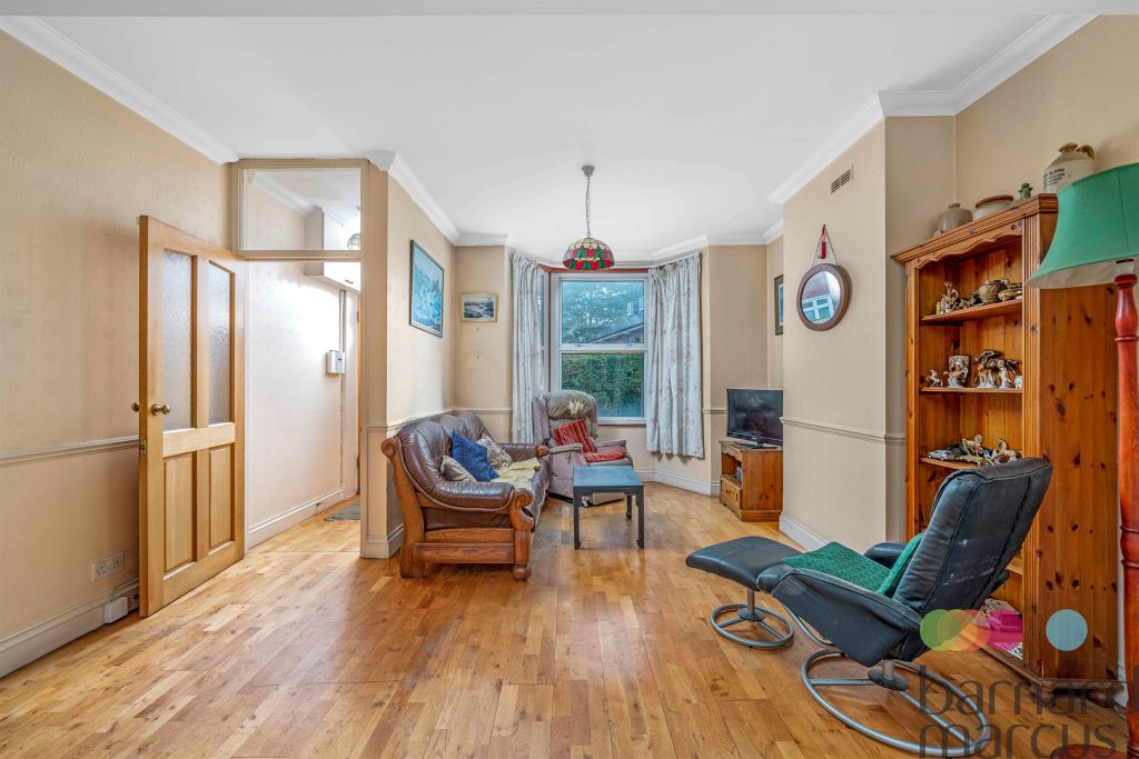 Property photo 3 of 18