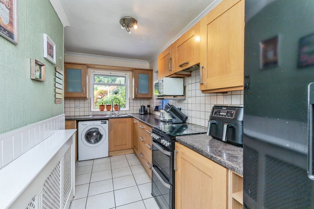 Property photo 3 of 15