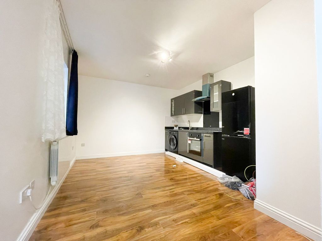 Property photo 1 of 5 Photo 3