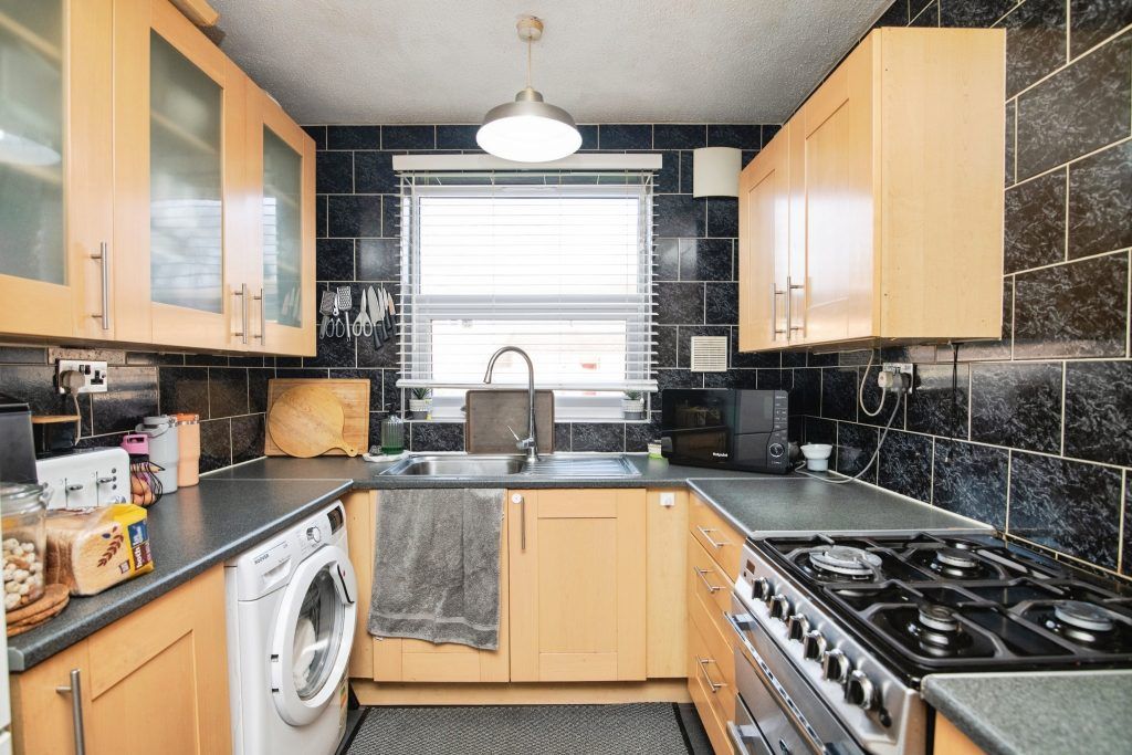 Property photo 3 of 26