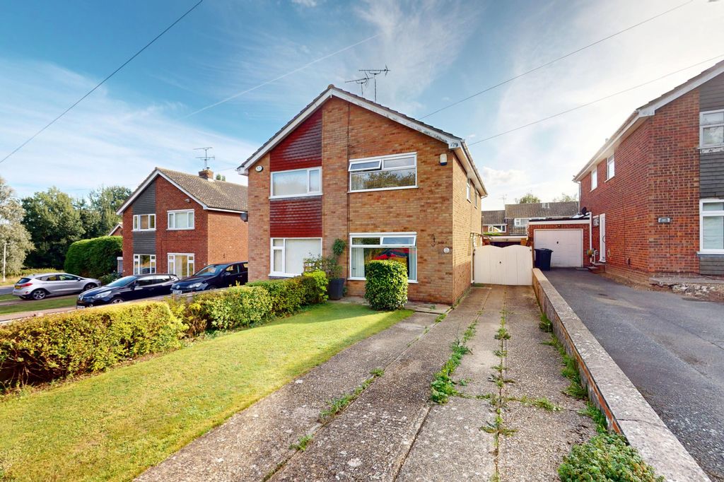 Property photo 3 of 11