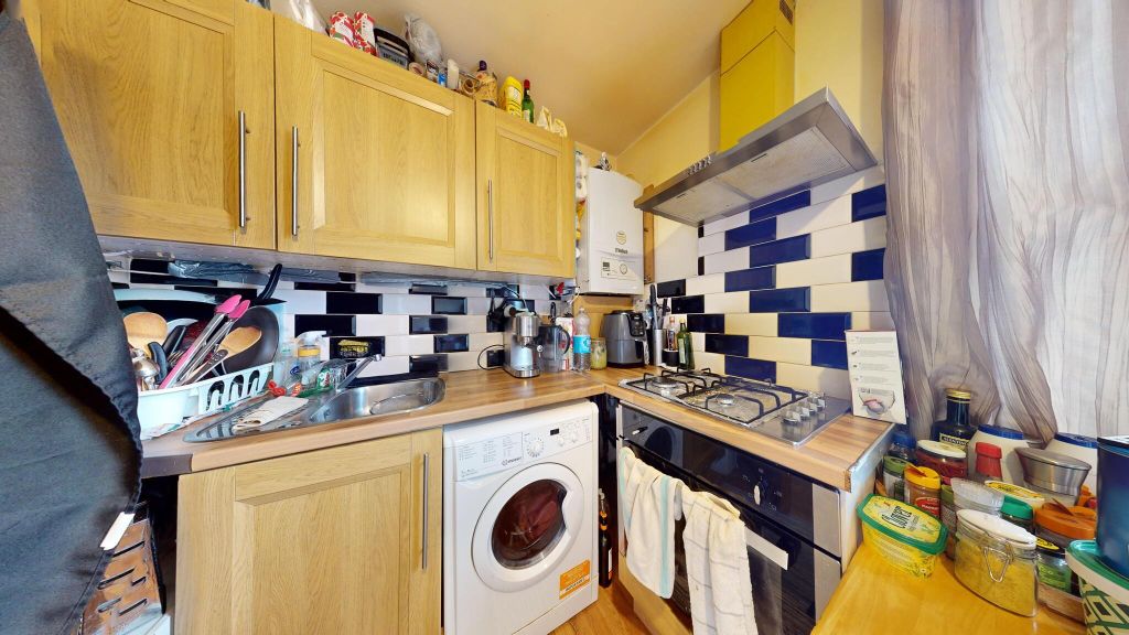 Property photo 2 of 5 Kitchen