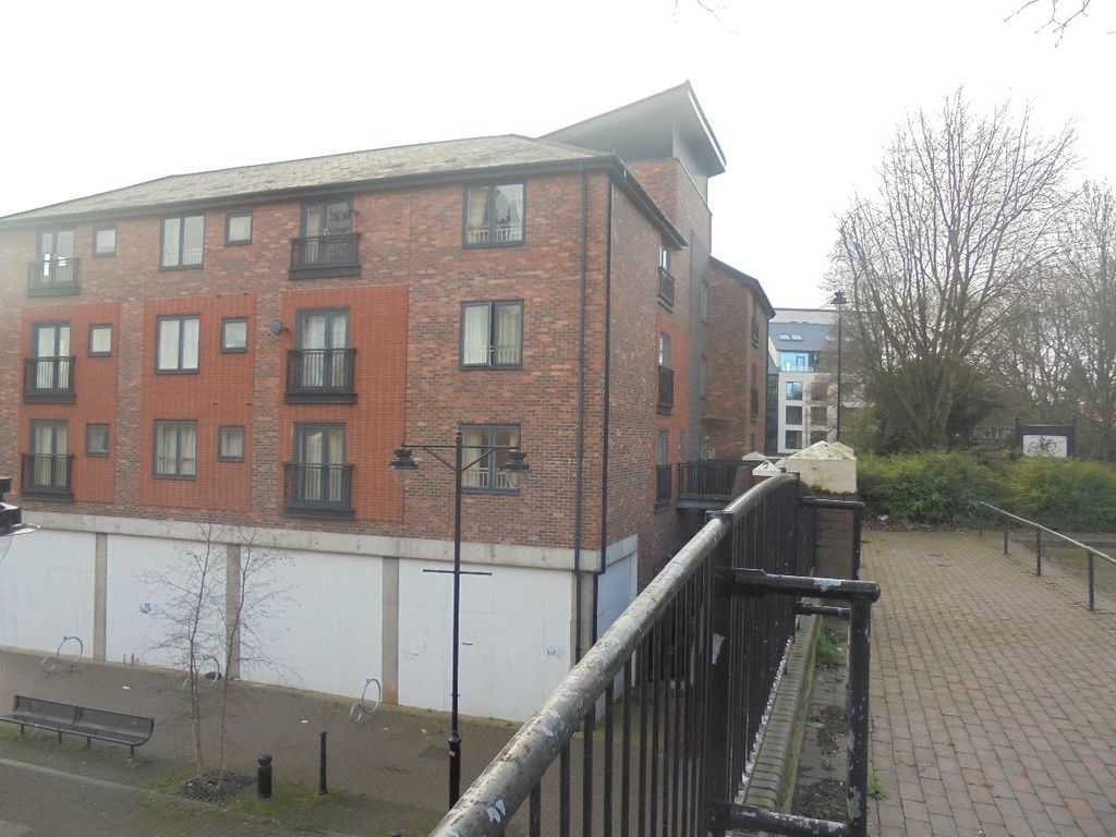 Property photo 3 of 28