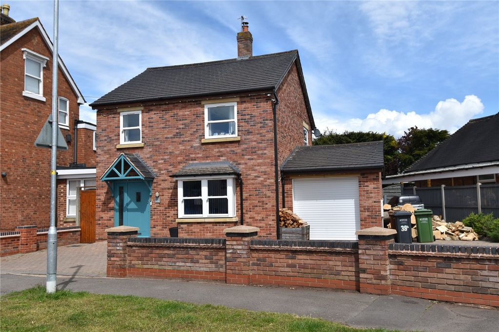 Property photo 1 of 37 Picture No. 74