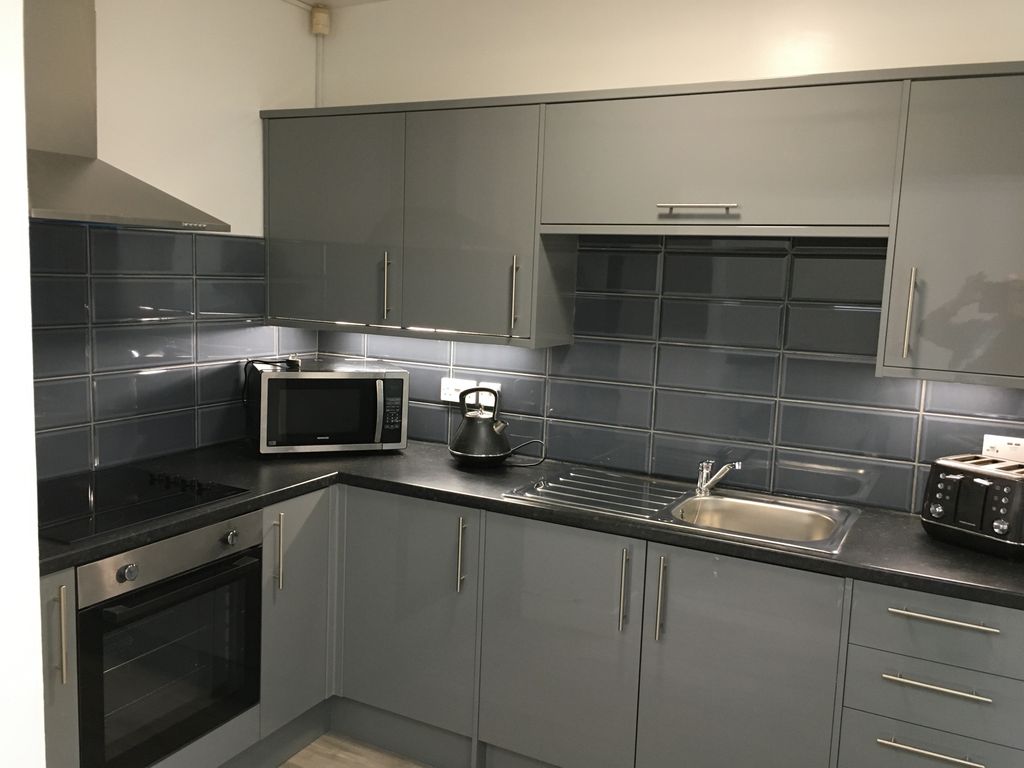 Property photo 3 of 24