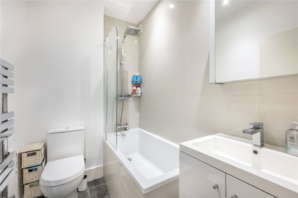 Property photo 3 of 15 Picture No. 02
