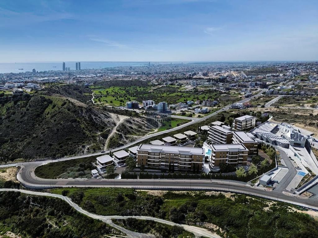 Property photo 3 of 4