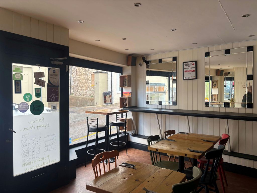 Property photo 2 of 5 Int 1.Jpg