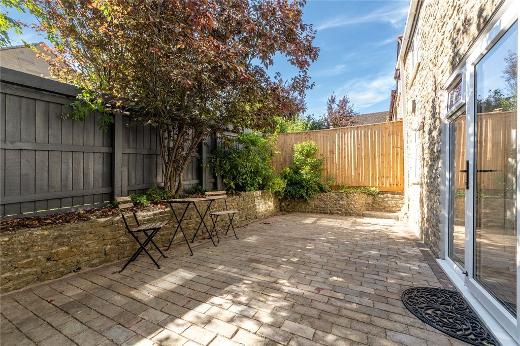 Property photo 3 of 12 Picture No. 05