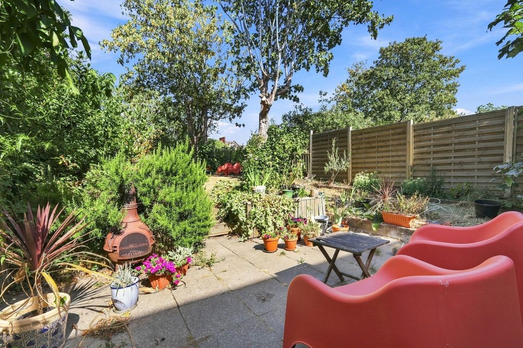 Property photo 3 of 14