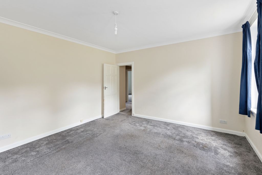 Property photo 3 of 16 Property Image 3