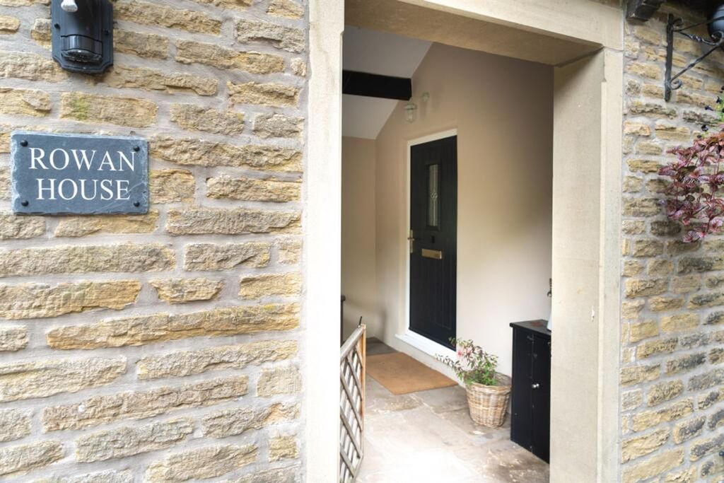 Additional image 24 of 4 bed town house for saleChunal, Glossop SK13
