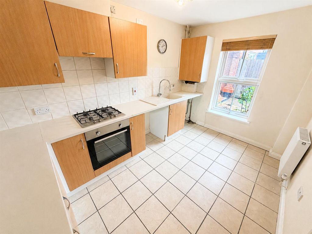 Property photo 2 of 22 Kitchen 1.Png