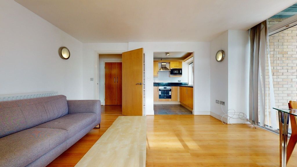 Property photo 3 of 13