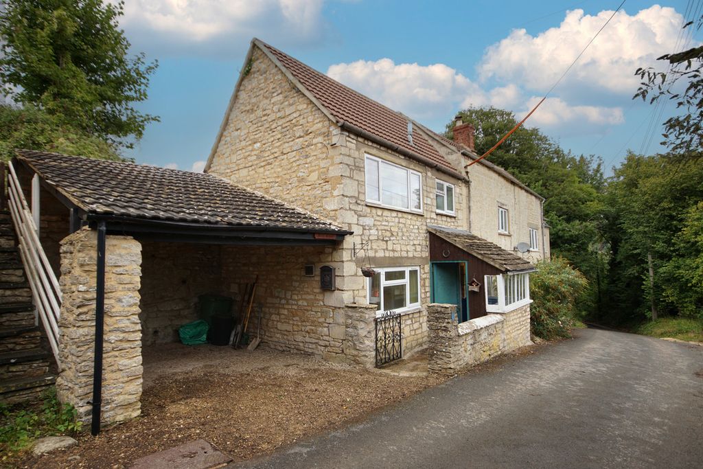 Property photo 2 of 23