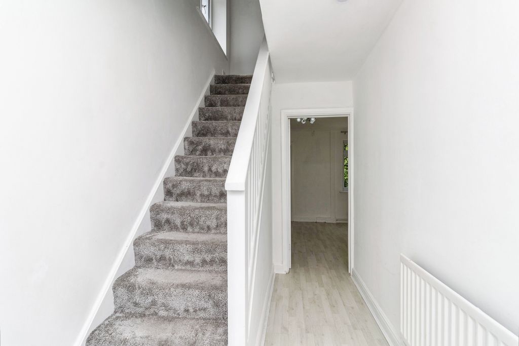 Property photo 2 of 18 Pbox-Img.Jpg