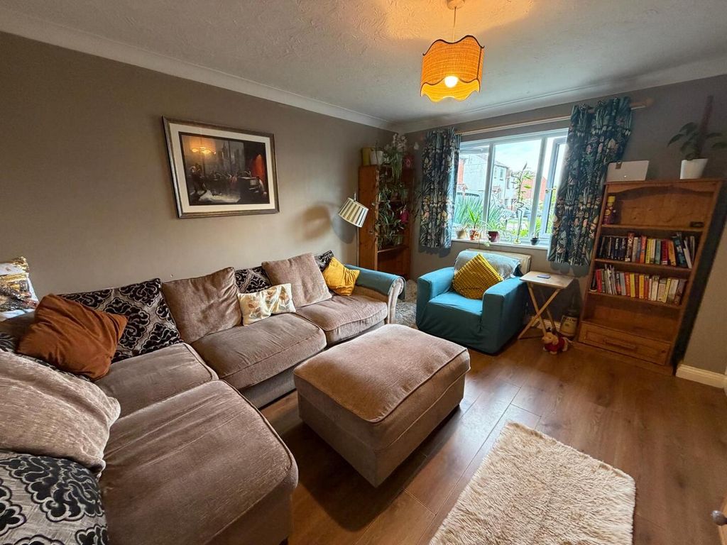 Property photo 3 of 12 Living Room