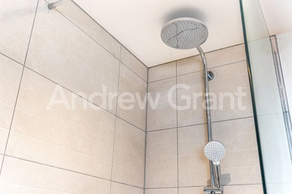 Additional image 20 of 2 bed flat to rentOrchard House, 2 Victoria Square, Droitwich WR9