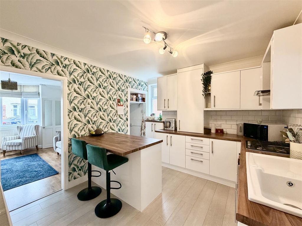 Property photo 3 of 22 3