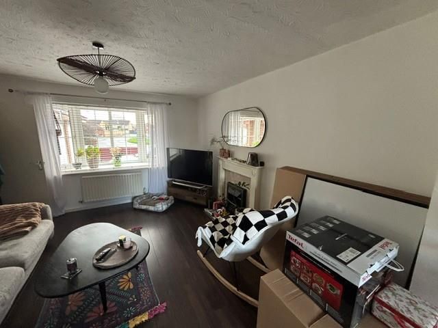 Property photo 2 of 9 Lounge.Jpg