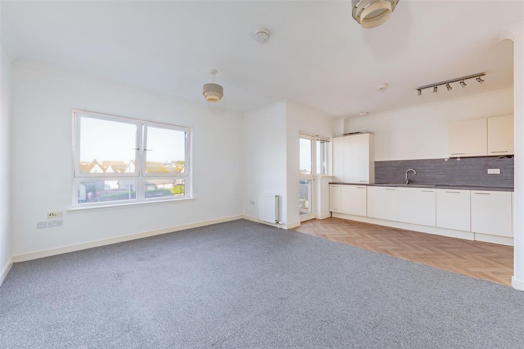 Property photo 3 of 15 58 Mortimer Drive Monifieth-5.Jpg