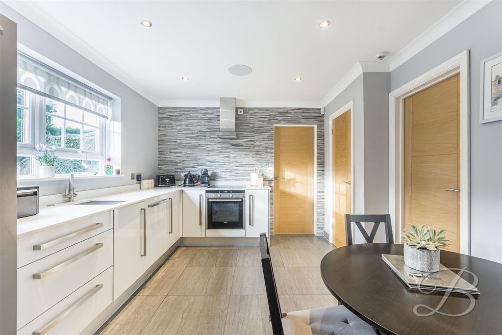 Property photo 2 of 27 Ccltd-8.Jpg