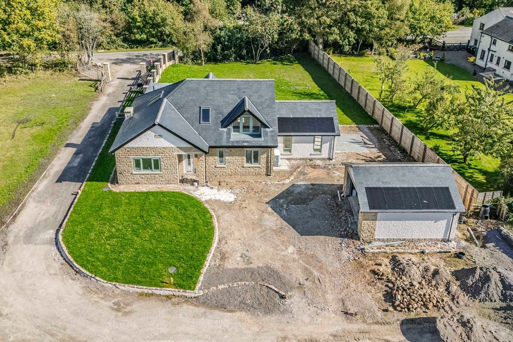 Property photo 1 of 41