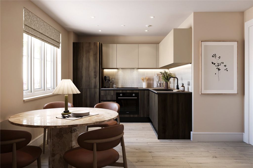 Property photo 3 of 6 Kitchen/Dining