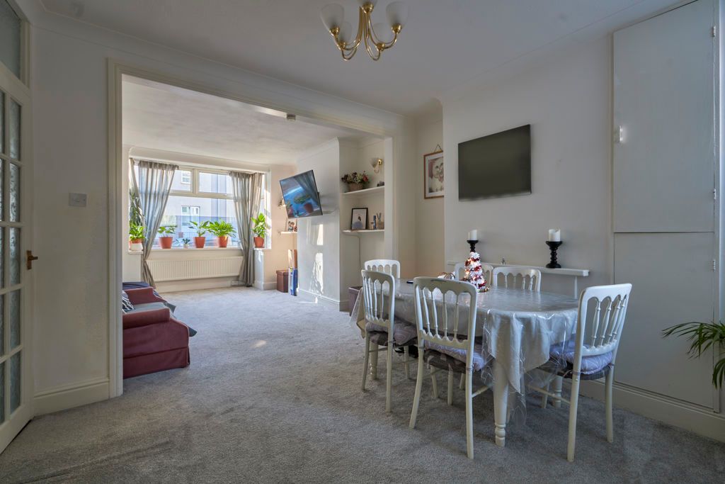 Property photo 2 of 10 Lounge Diner