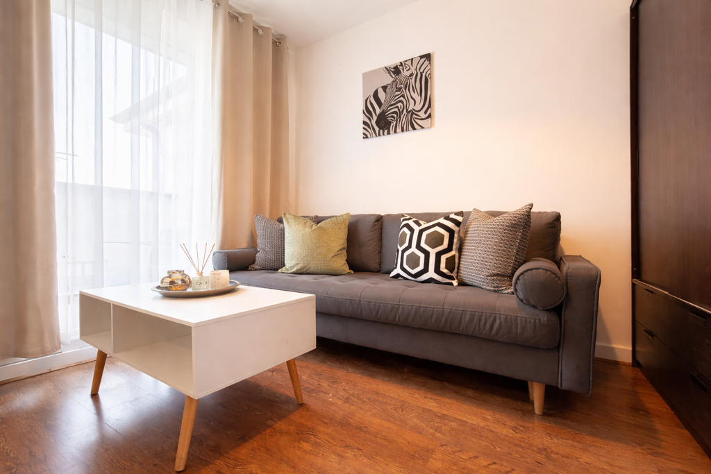 Property photo 2 of 6