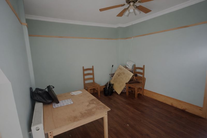 Property photo 3 of 9 Photo 9