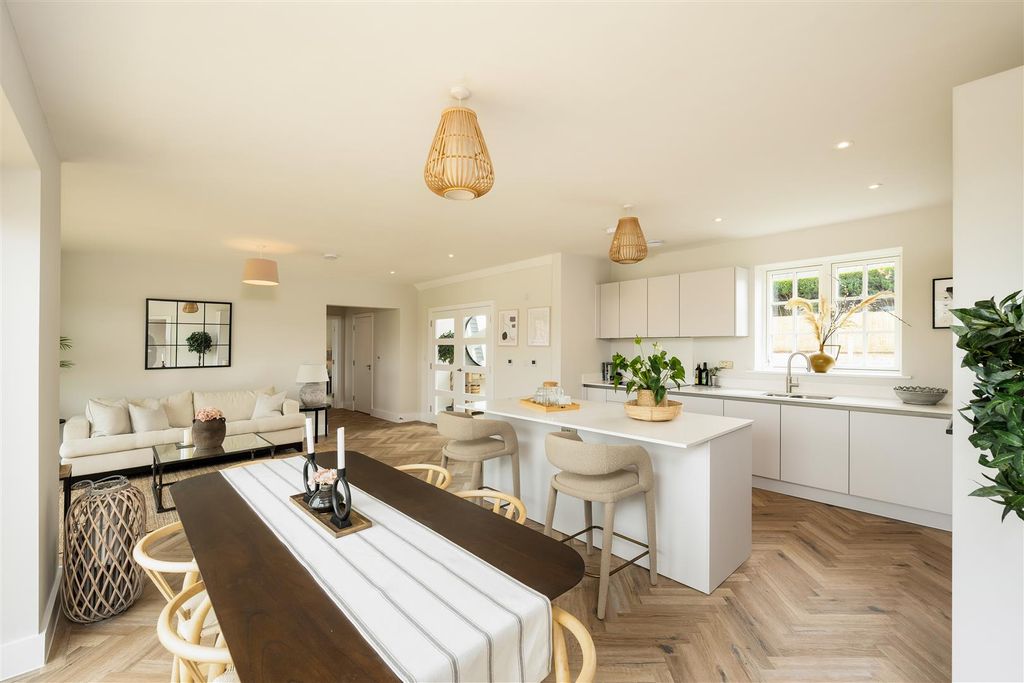 Property photo 3 of 21 2.Jpg