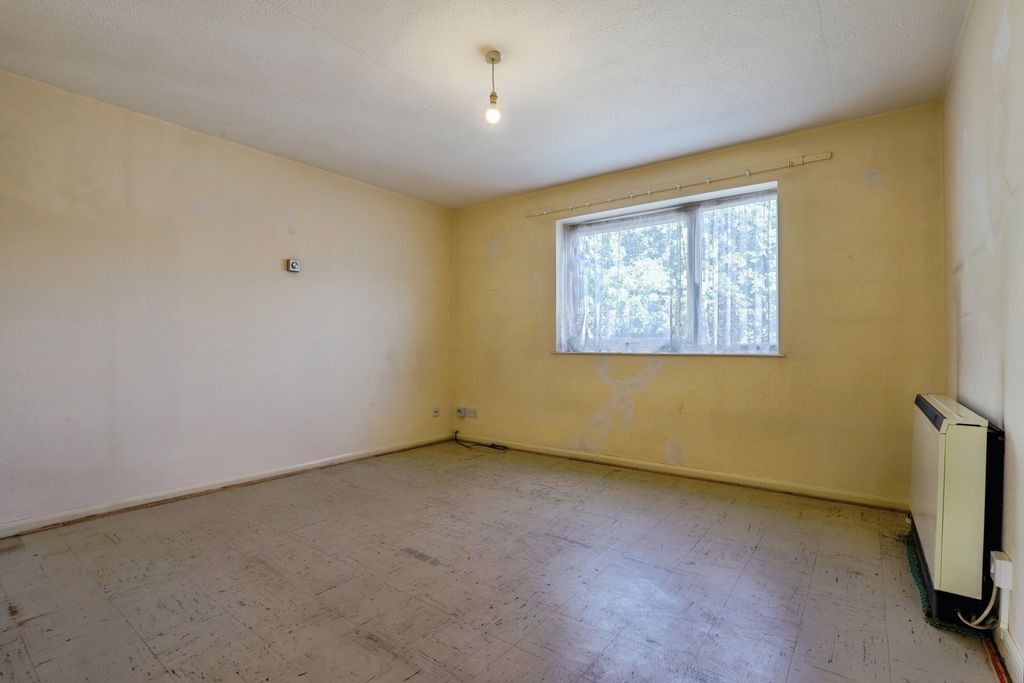 Property photo 2 of 20 Pbox-Img.Jpg
