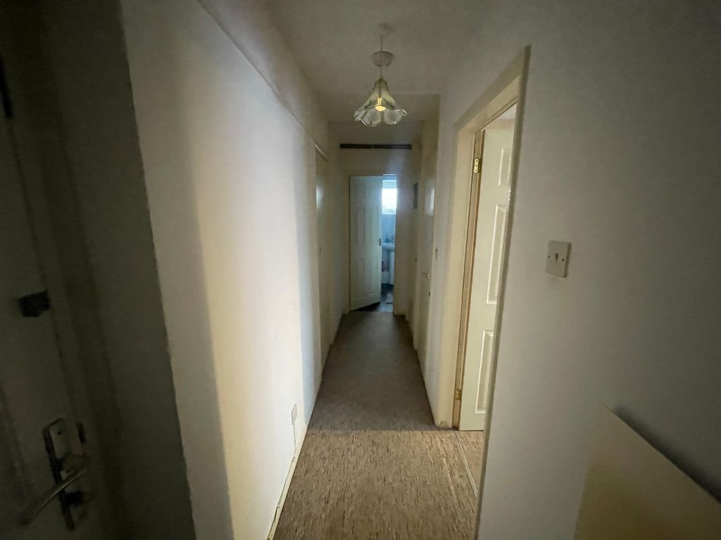 Property photo 3 of 10 Hallway.Jpeg