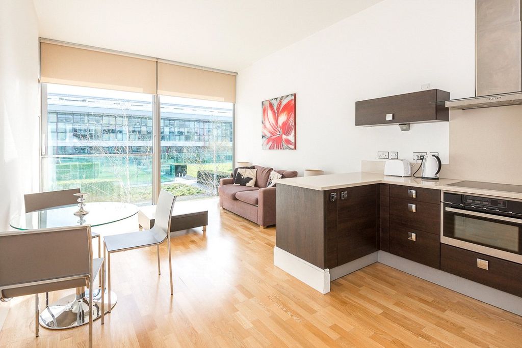 Property photo 1 of 11 Picture No. 02