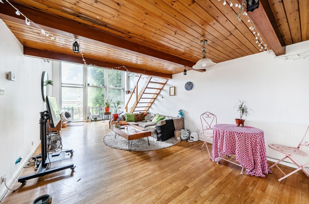 Property photo 1 of 10 1493406-1-6A574Ac...