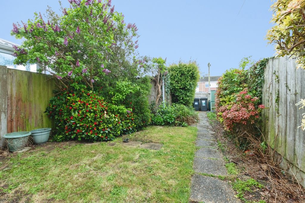 Property photo 2 of 20 Pbox-Img.Jpg